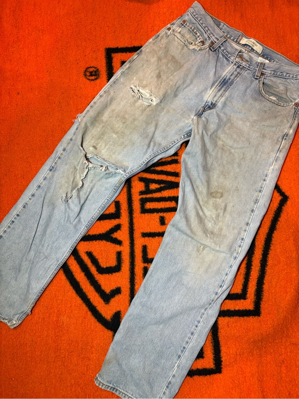 Vintage 505 thrashed levi jeans